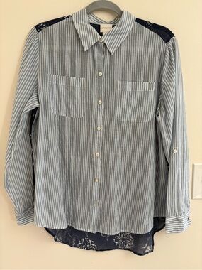 Chico’s Blues art to wear mixed media Button-Up Top Nepal Blue Size 1 (US 8/10)